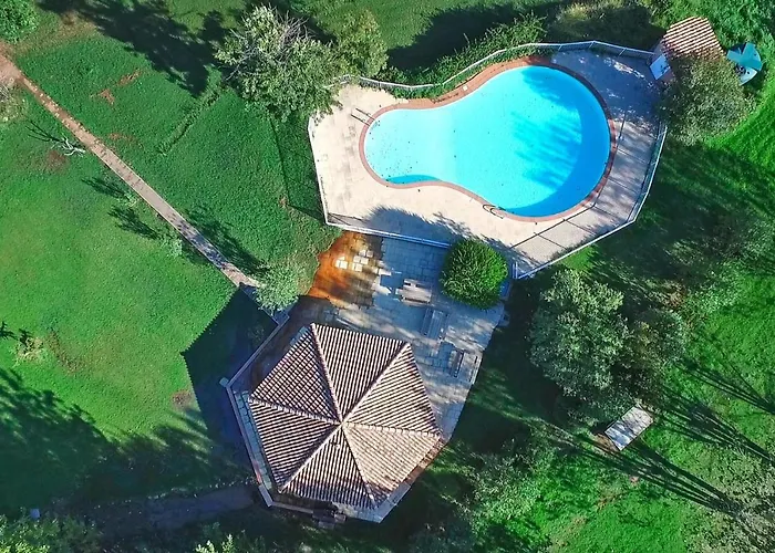 In Pinarellu Near & Pool *